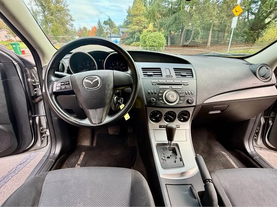 2010 Mazda Mazda 3 2nd Gen - Image 13 of 14