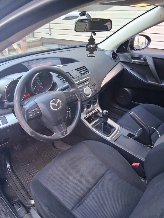 2010 Mazda Mazda 3 2nd Gen - Image 3 of 4