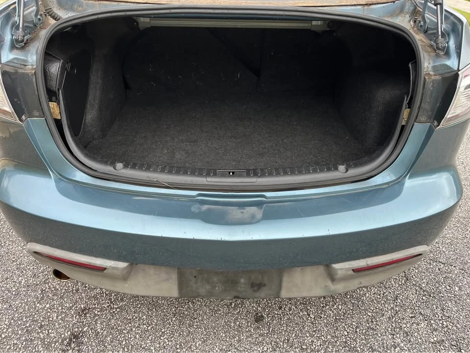 2010 Mazda Mazda 3 2nd Gen - Image 12 of 15