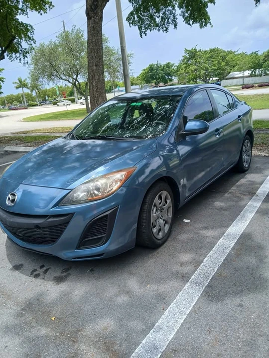 2010 Mazda Mazda 3 2nd Gen - Image 3 of 5