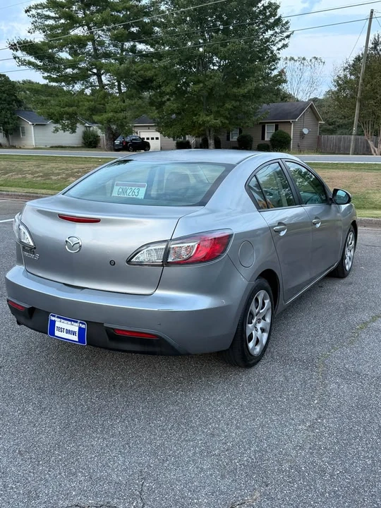 2010 Mazda Mazda 3 2nd Gen - Image 5 of 17