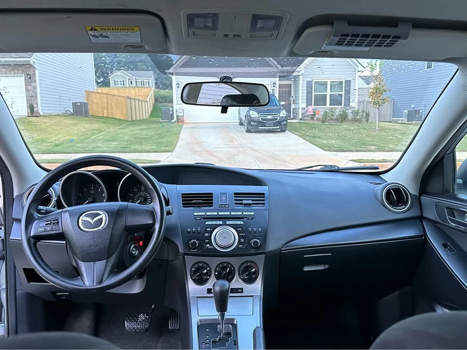 2010 Mazda Mazda 3 2nd Gen - Image 10 of 17
