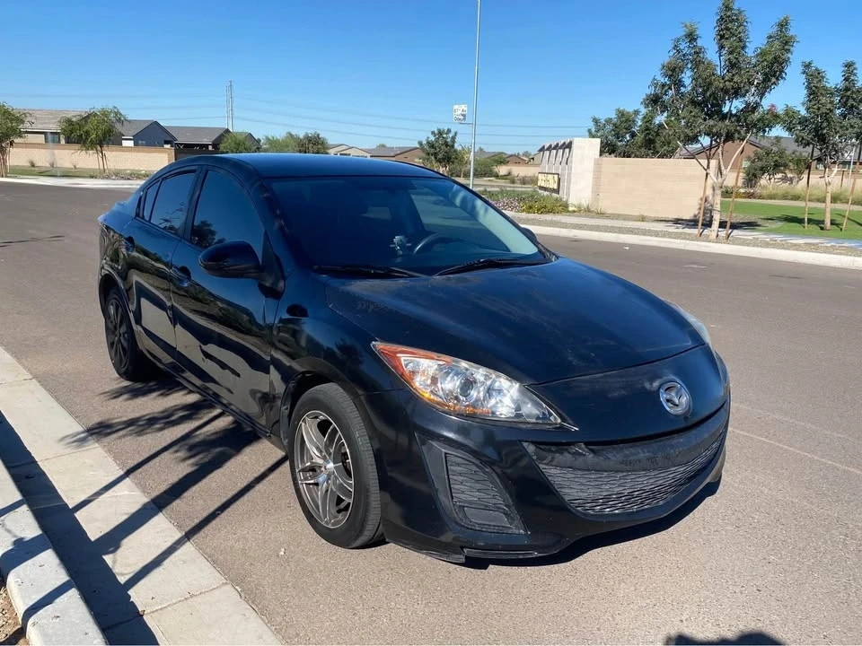 2010 Mazda Mazda 3 2nd Gen - Image 2 of 13