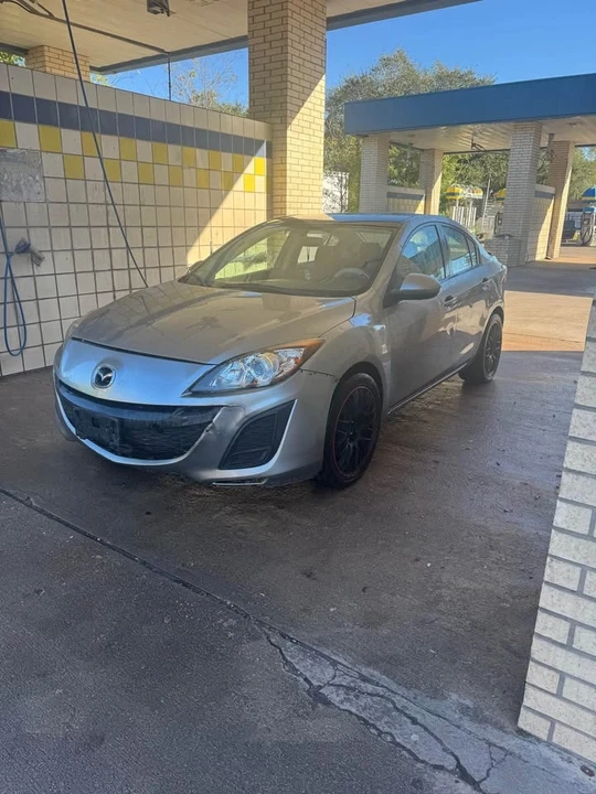 2010 Mazda Mazda 3 2nd Gen - Image 14 of 18