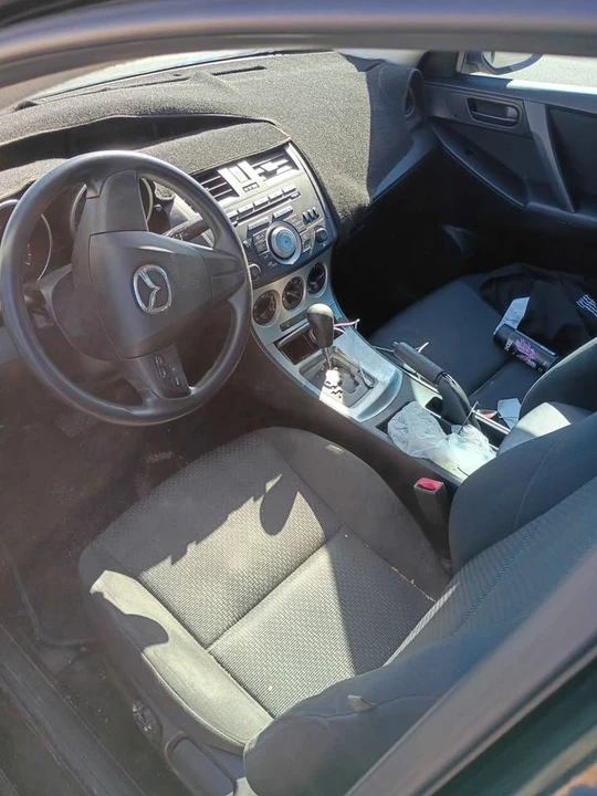2010 Mazda Mazda 3 2nd Gen - Image 3 of 5
