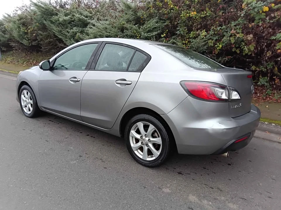 2010 Mazda Mazda 3 2nd Gen - Image 6 of 9