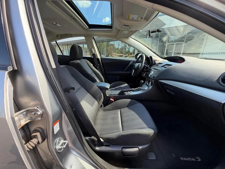 2010 Mazda Mazda 3 2nd Gen - Image 14 of 15