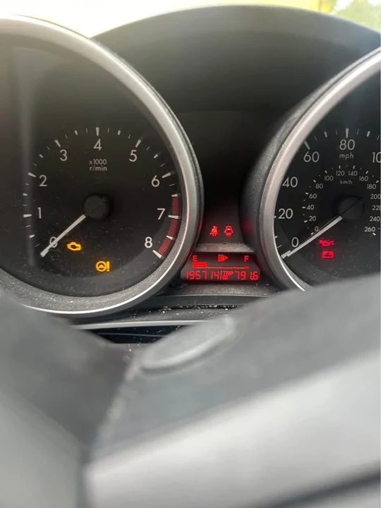 2010 Mazda Mazda 3 2nd Gen - Image 3 of 4
