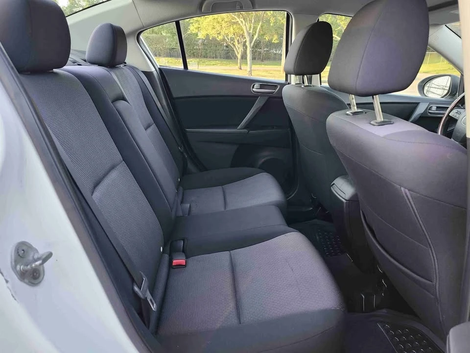 2010 Mazda Mazda 3 2nd Gen - Image 11 of 19