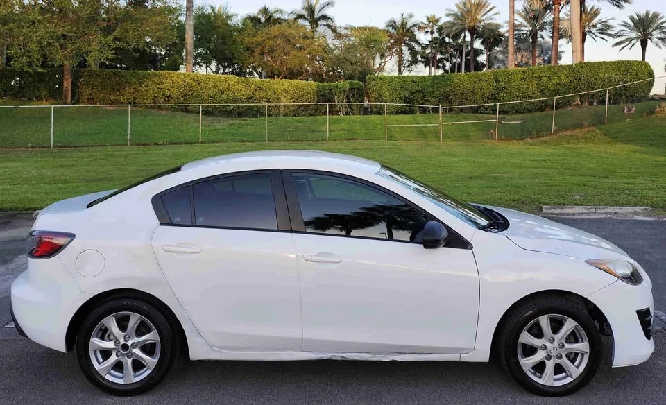 2010 Mazda Mazda 3 2nd Gen - Image 5 of 19