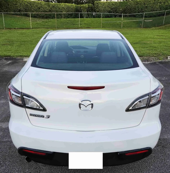 2010 Mazda Mazda 3 2nd Gen - Image 8 of 19