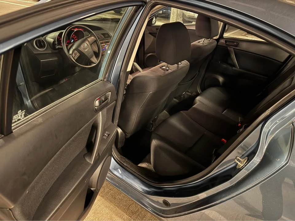 2010 Mazda Mazda 3 2nd Gen - Image 5 of 10