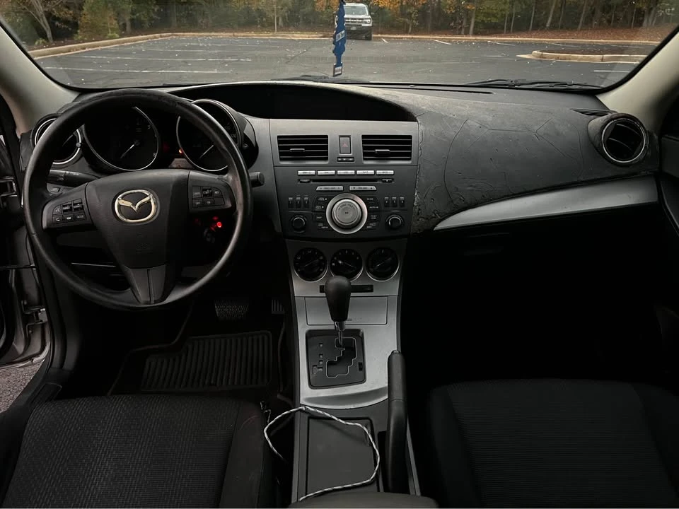 2010 Mazda Mazda 3 2nd Gen - Image 15 of 17