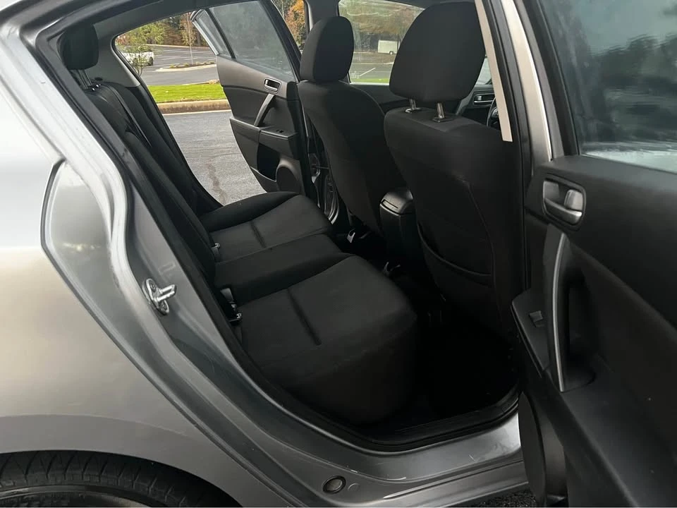 2010 Mazda Mazda 3 2nd Gen - Image 13 of 17