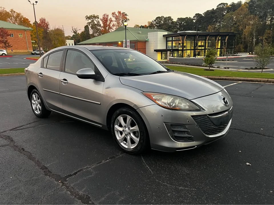 2010 Mazda Mazda 3 2nd Gen - Image 2 of 17