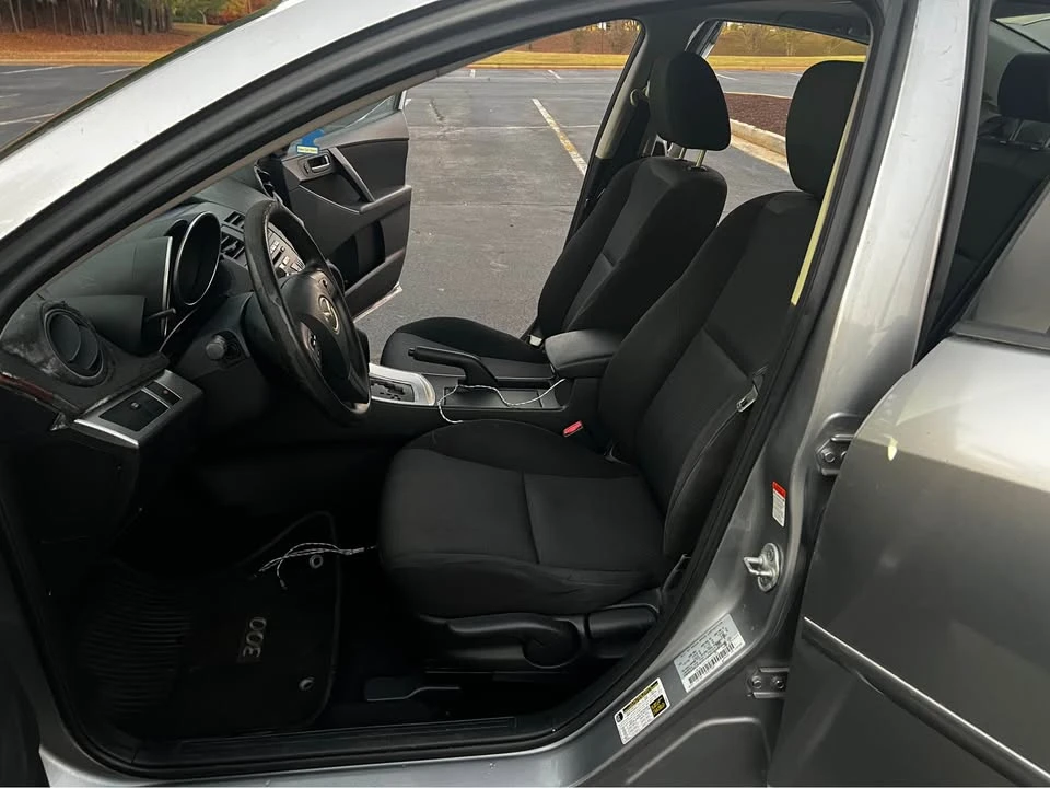 2010 Mazda Mazda 3 2nd Gen - Image 11 of 17