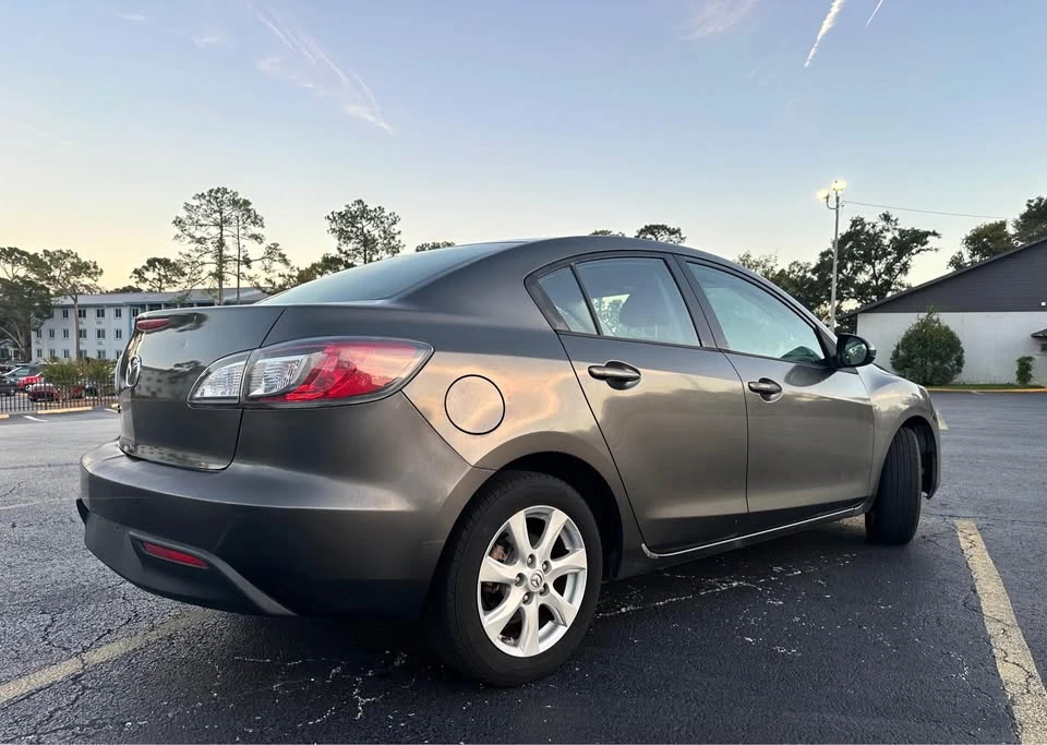 2010 Mazda Mazda 3 2nd Gen - Image 5 of 13
