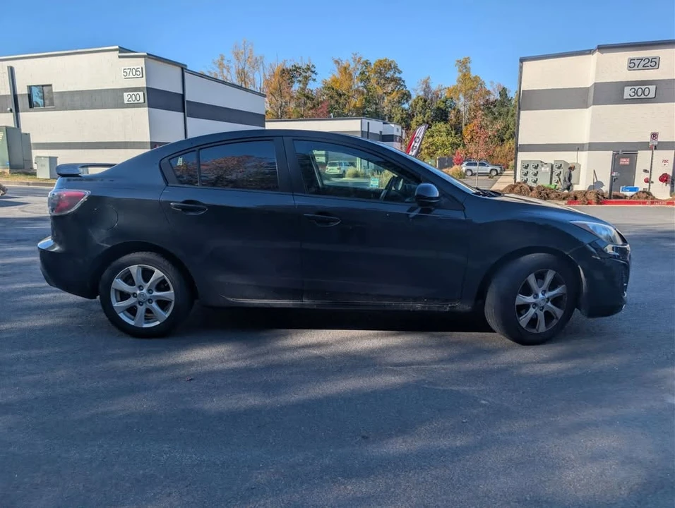 2010 Mazda Mazda 3 2nd Gen - Image 2 of 18