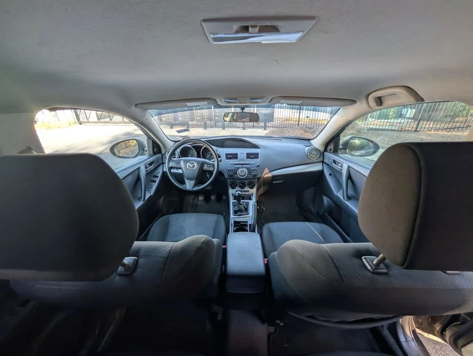 2010 Mazda Mazda 3 2nd Gen - Image 13 of 18