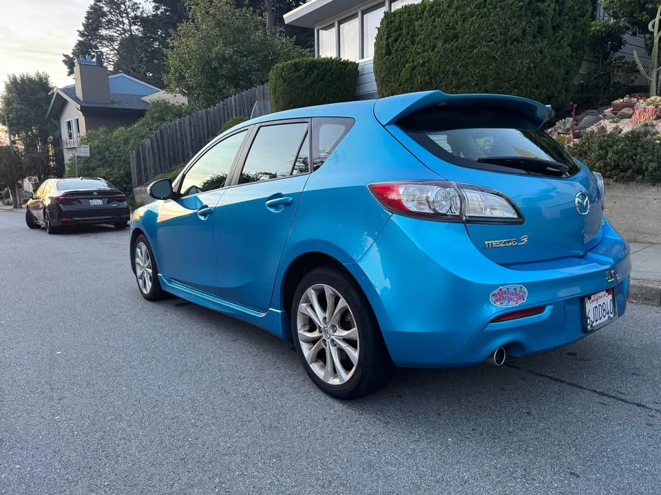 2010 Mazda Mazda 3 2nd Gen - Image 3 of 17