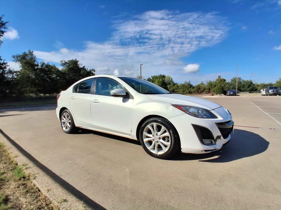 2010 Mazda Mazda 3 2nd Gen - Image 4 of 16