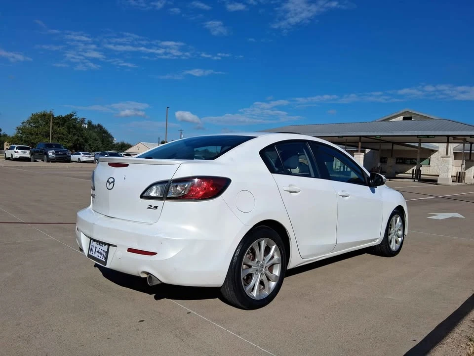 2010 Mazda Mazda 3 2nd Gen - Image 2 of 16