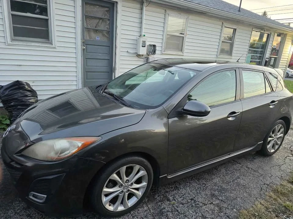 2010 Mazda Mazda 3 2nd Gen - Image 3 of 9