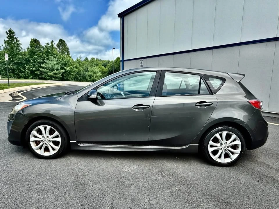 2010 Mazda Mazda 3 2nd Gen - Image 3 of 20