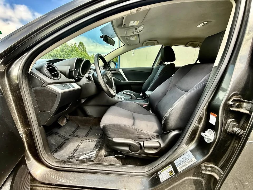 2010 Mazda Mazda 3 2nd Gen - Image 11 of 20