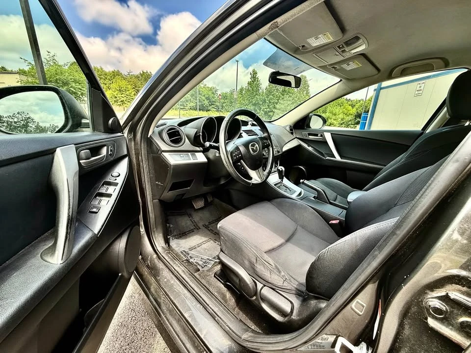 2010 Mazda Mazda 3 2nd Gen - Image 10 of 20