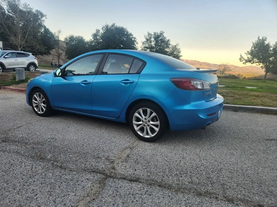 2010 Mazda Mazda 3 2nd Gen - Image 3 of 12