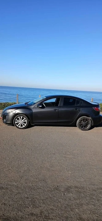 2010 Mazda Mazda 3 2nd Gen - Image 3 of 8