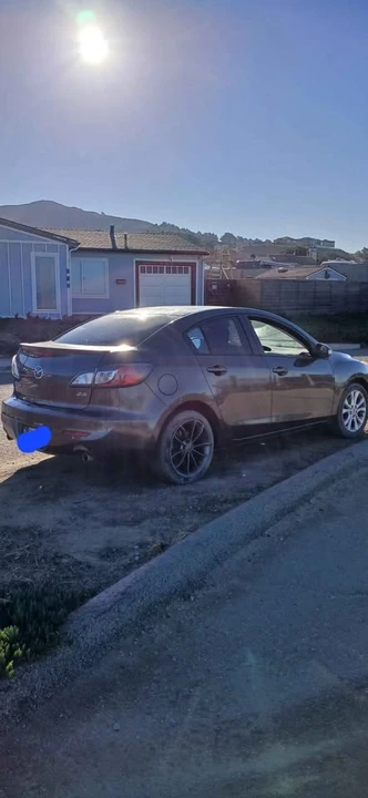 2010 Mazda Mazda 3 2nd Gen - Image 5 of 8
