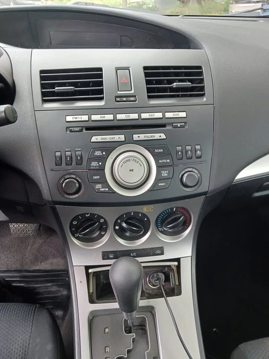 2010 Mazda Mazda 3 2nd Gen - Image 6 of 9