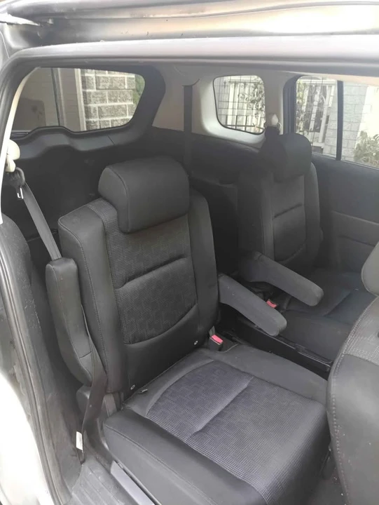 2010 Mazda Mazda 5 - Image 6 of 7
