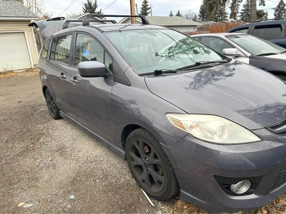 2010 Mazda Mazda 5 - Image 2 of 10