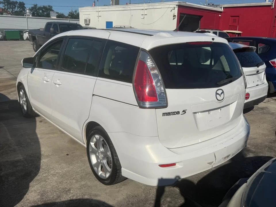 2010 Mazda Mazda 5 - Image 5 of 6