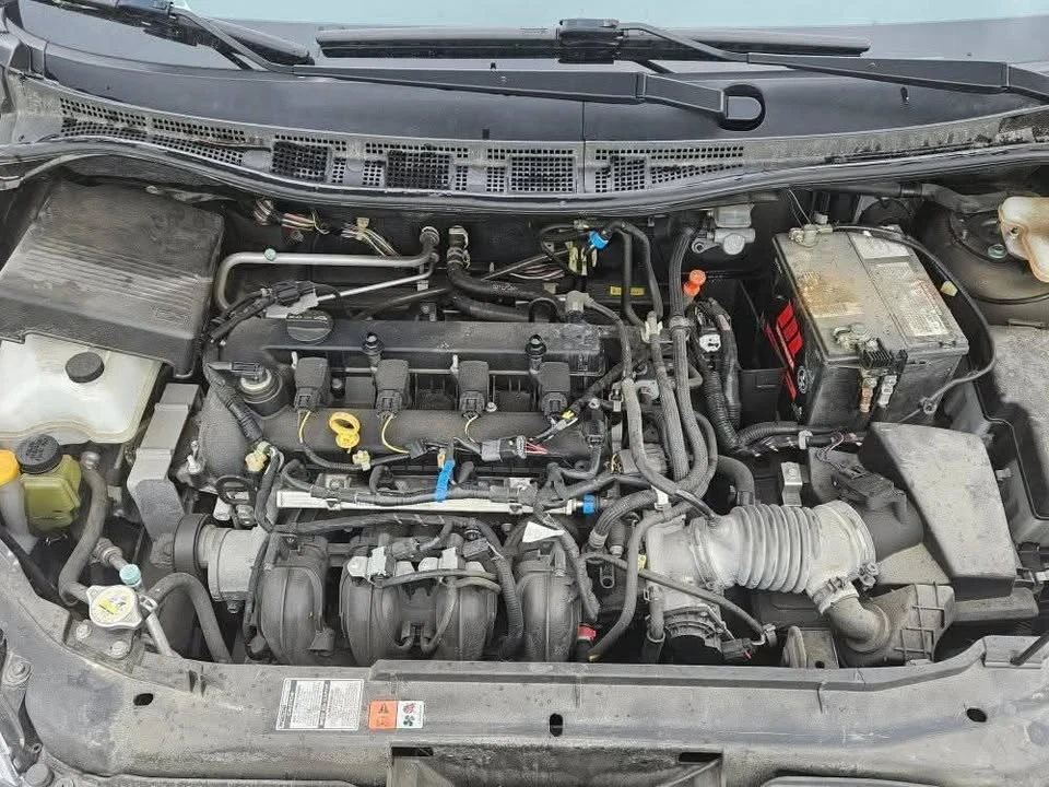 2010 Mazda Mazda 5 - Image 5 of 8