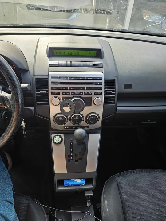 2010 Mazda Mazda 5 - Image 10 of 11