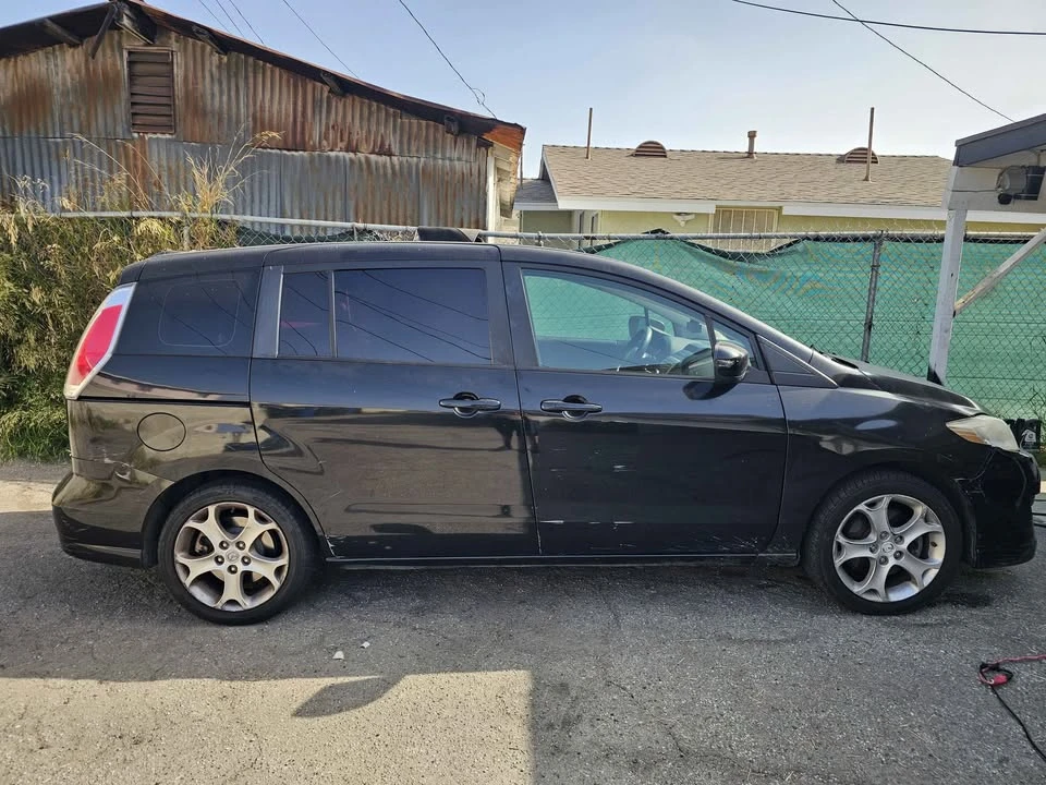 2010 Mazda Mazda 5 - Image 4 of 11