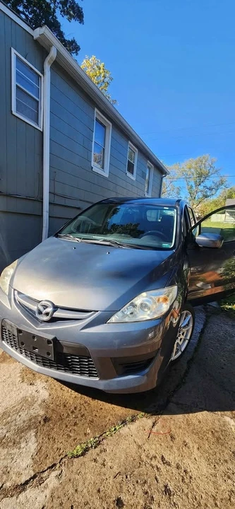 2010 Mazda Mazda 5 - Image 2 of 5