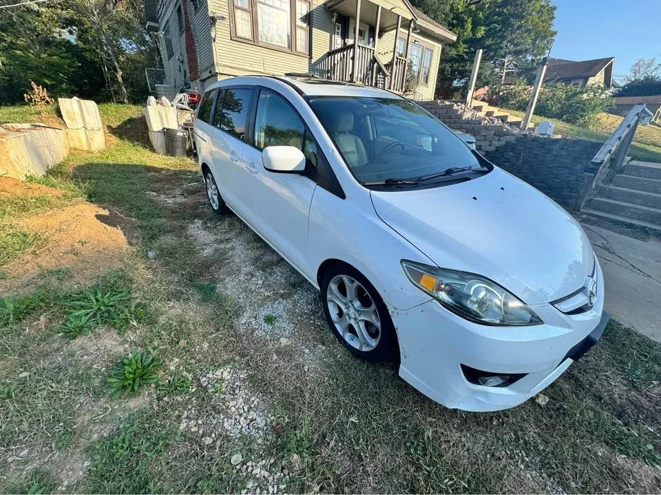 2010 Mazda Mazda 5 - Image 2 of 12