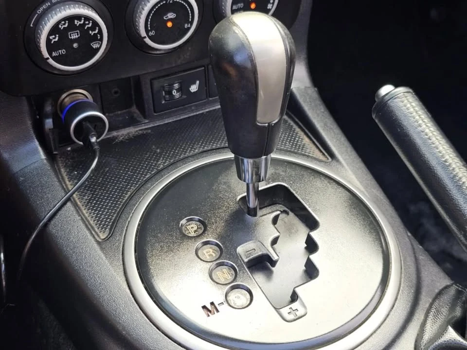 2010 Mazda NC MX-5 Miata - Image 14 of 17