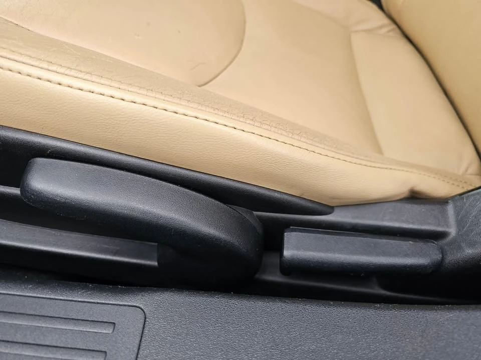 2010 Mazda NC MX-5 Miata - Image 16 of 20