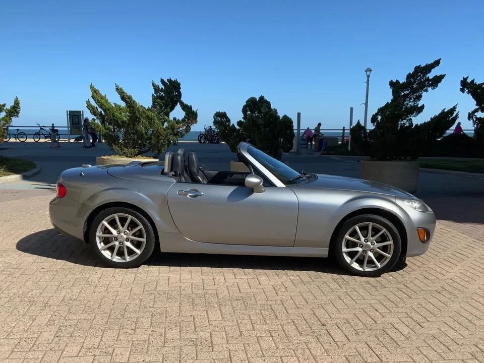 2010 Mazda NC MX-5 Miata - Image 2 of 12