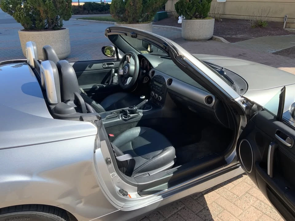 2010 Mazda NC MX-5 Miata - Image 11 of 12