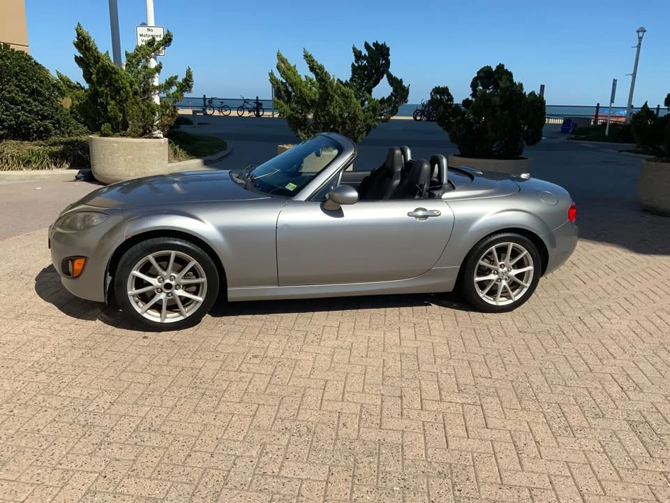 2010 Mazda NC MX-5 Miata - Image 8 of 12