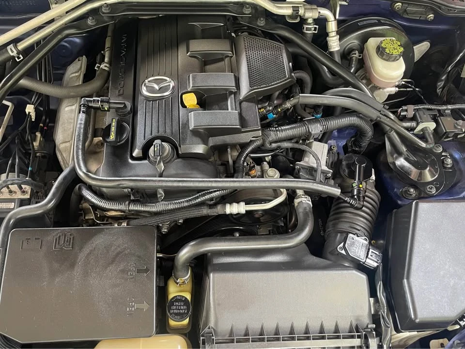 2010 Mazda NC MX-5 Miata - Image 16 of 17