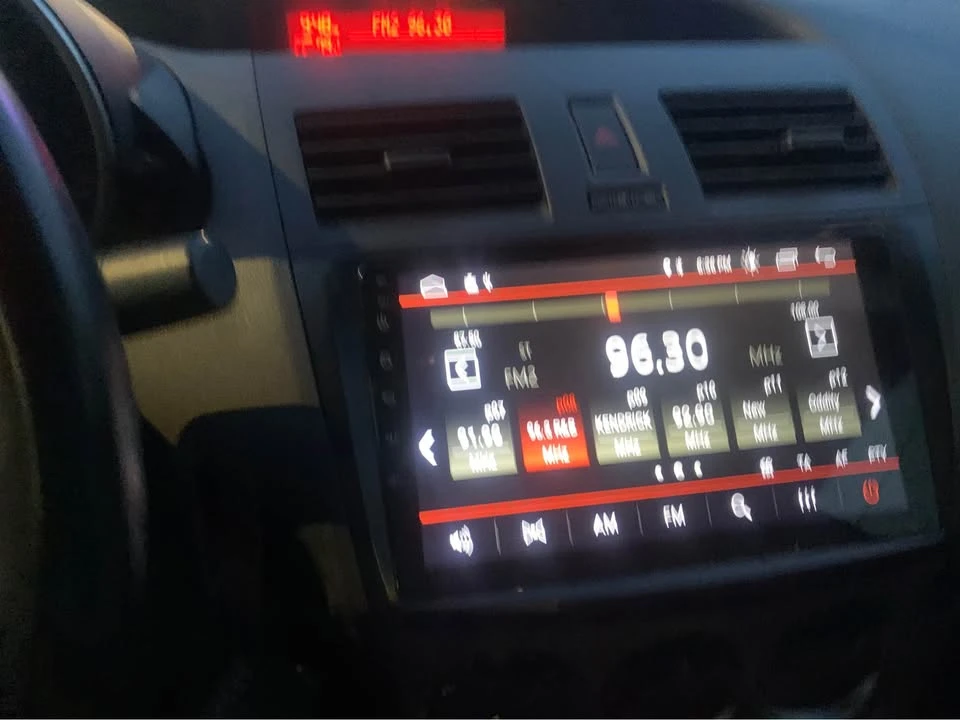 2010 Mazda MX-3 - Image 4 of 13