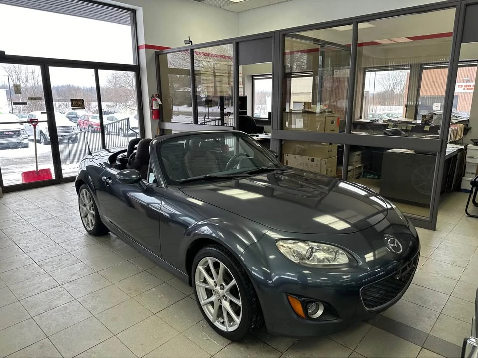 2010 Mazda NC MX-5 Miata - Image 4 of 12